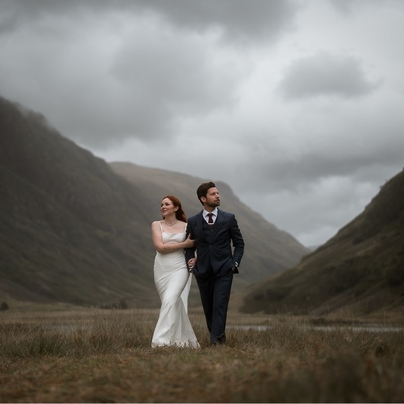 Alena Leena Plumeria Custom Design Wedding Dress - Picture 7 of 16